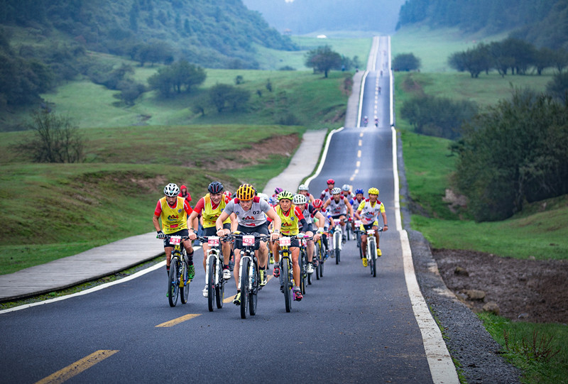 山水間豎起“旗幟” 武隆何以成為國際山地戶外運動“老店”？